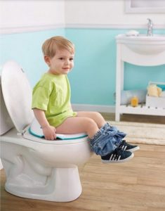 تعليم الطفل دخول الحمام وكيف تهيئى طفلك للتخلى عن الحفاض نهائيا صحة الطفل فورنونو