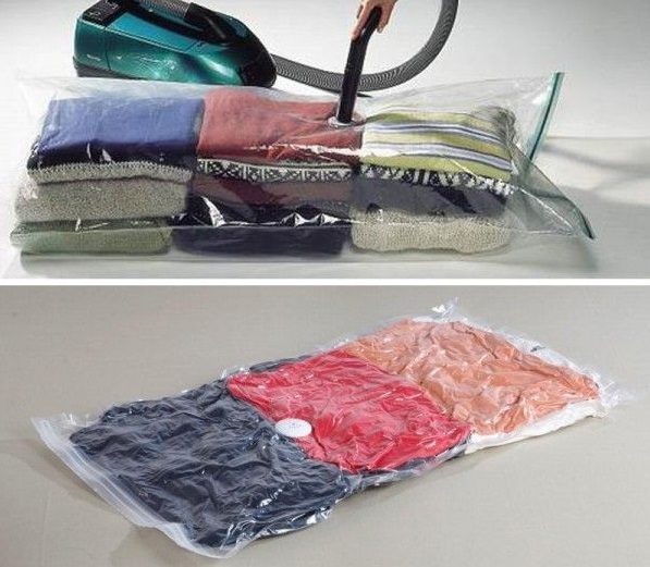 تخزين الملابس لمدة طويلة بدون استخدام قد يسبب تغير رائحتها وتعرضها للتلف