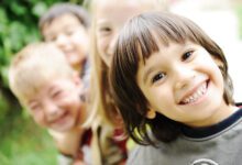 كيف اتاكد ان طفلي مهذب أم لا